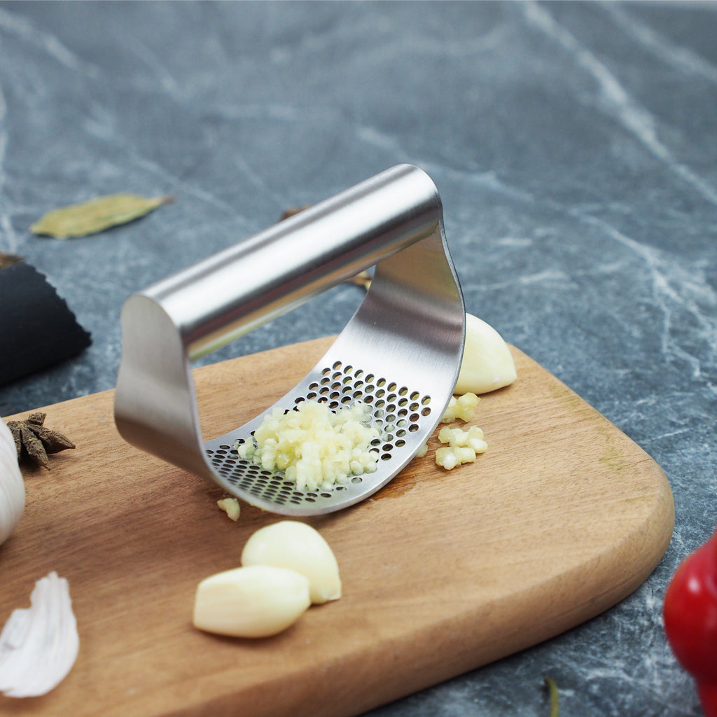 Stainless Steel Garlic Press - Multi-Purpose Kitchen Tool